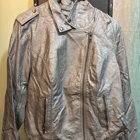 Biker Jacket - Torrid - Picture 1 of 4